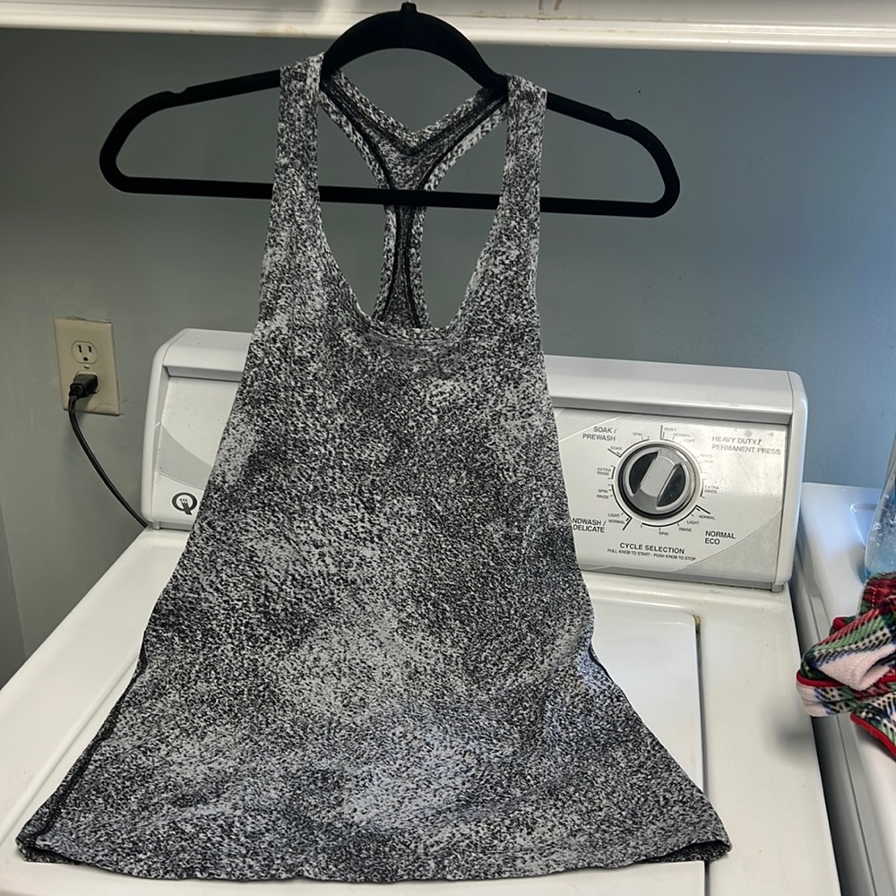 Lulu workout tank